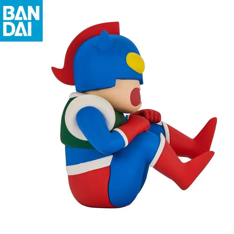 재고 있음 오리지널 정품 반다이 나메코 BANPRESTO 크레용 신짱 액션 Kamen PVC 10cm 수집가 입상 장난감 피규어 모델 선물