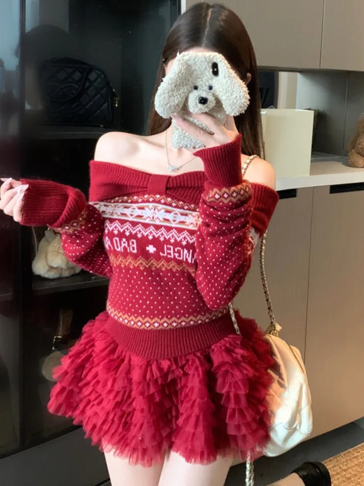 

Red Knitted Long Sleeve One Shoulder Sweater Chic Winter Slimming Versatile Women's Fashion Citywalk Breathable Thickened Sta...