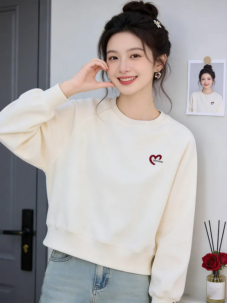 

Простая однотонная женская толстовка с длинным рукавом, весенне-осенняя, модная, омолаживающая, с принтом в виде сердца, в корейском стиле, свободного кроя