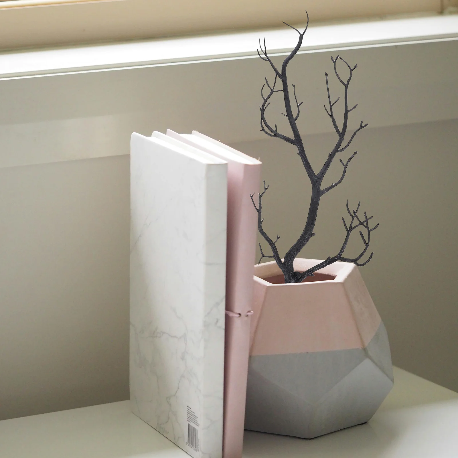 

5Pcs Plastic Artificial Branches for Vases DIY Projects Rustic Event Decor Home Parties Halloween Artificial Branches