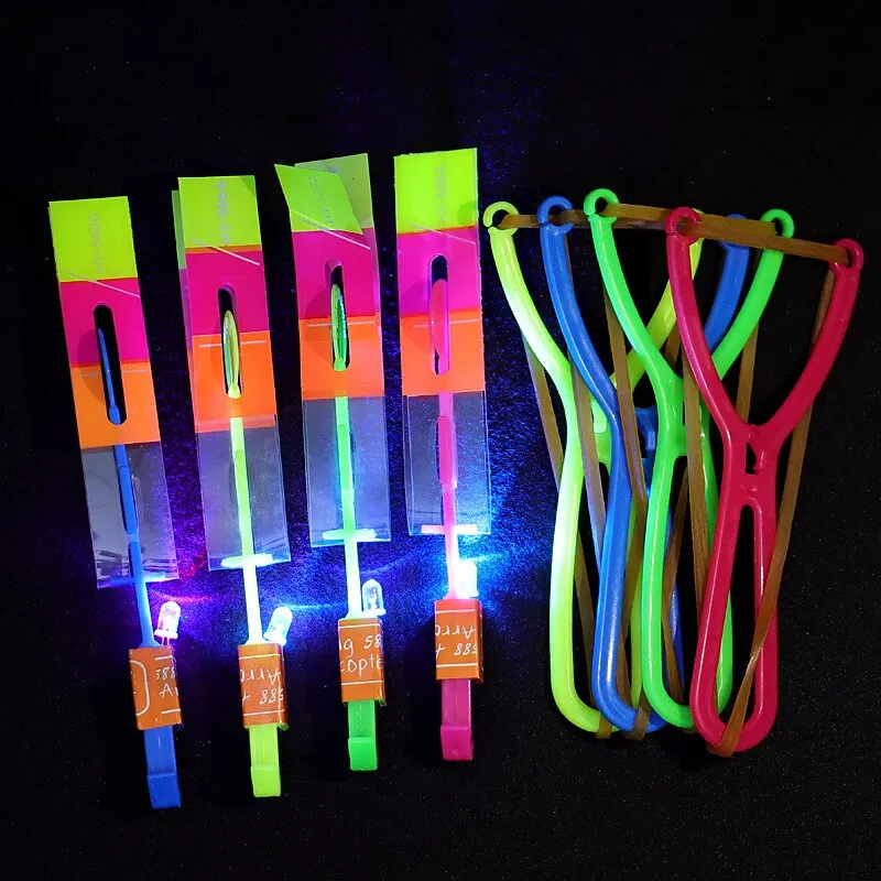 10 stuks Middelgrote Flying Arrow Slingshot LED Fluitje Speelgoed Leuk Ouder Kind Interactie