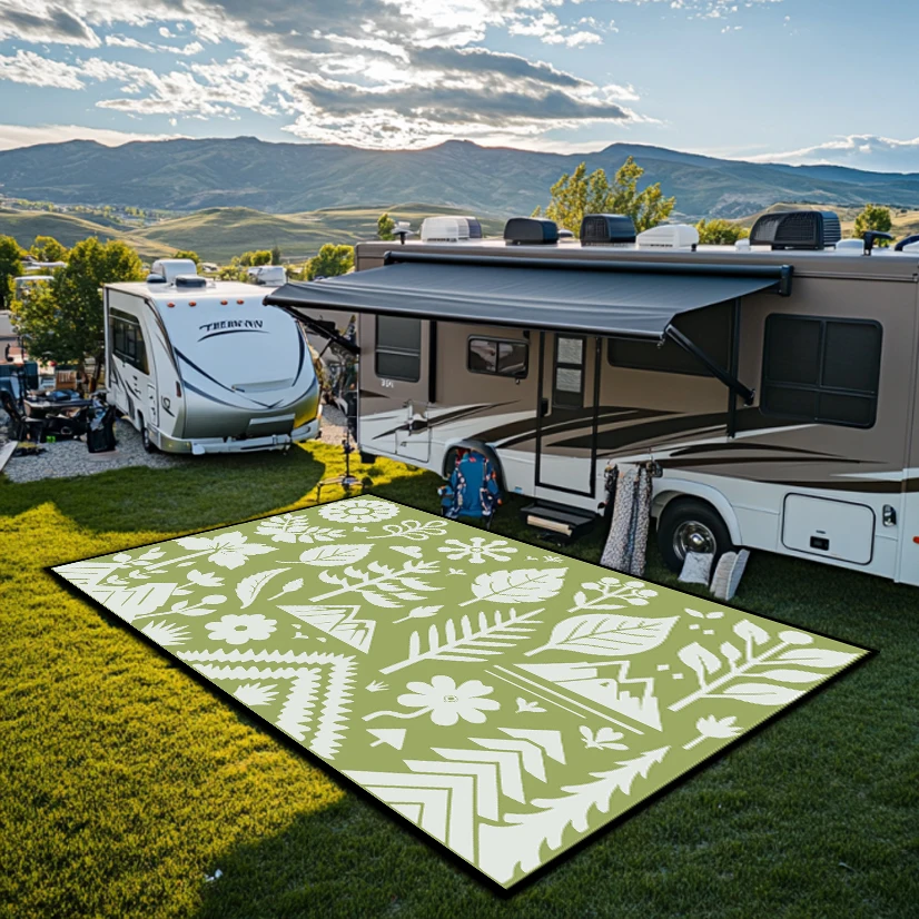 Environmentally outdoor mat custom Polypropylene resists fading easy to clean  picnic plastic mat RV outdoor carpet