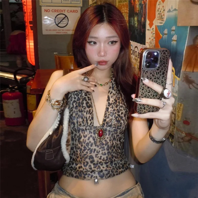 

2025 European and American summer new cross-border fashionable leopard print neck halter versatile slim vest for women