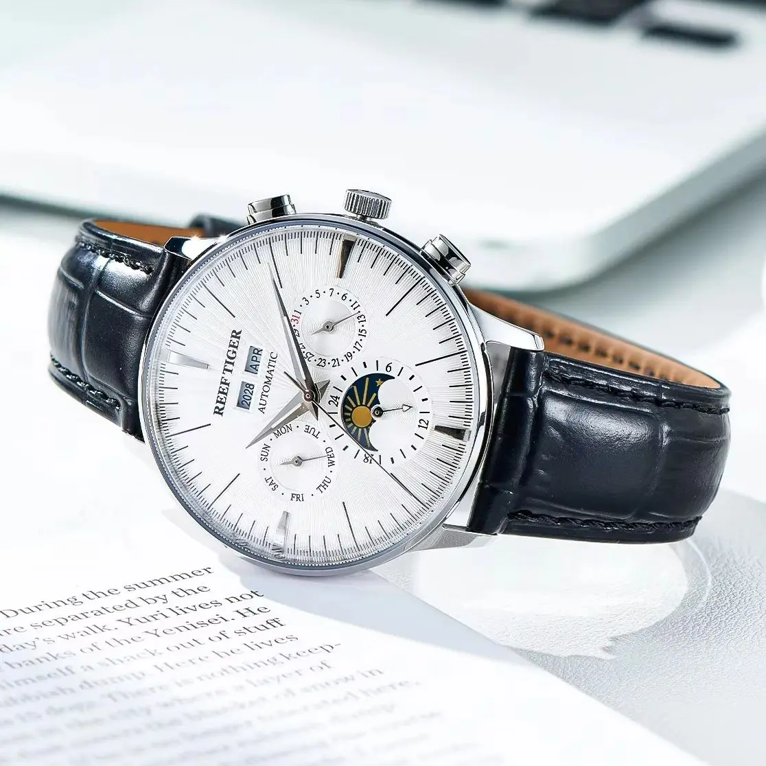 Reef Tiger Men Automatic Watch 42mm Mechanical Wristwatch Sapphire Mirror Luminous Waterproof Multi-Dial Month Week Date 24Hours