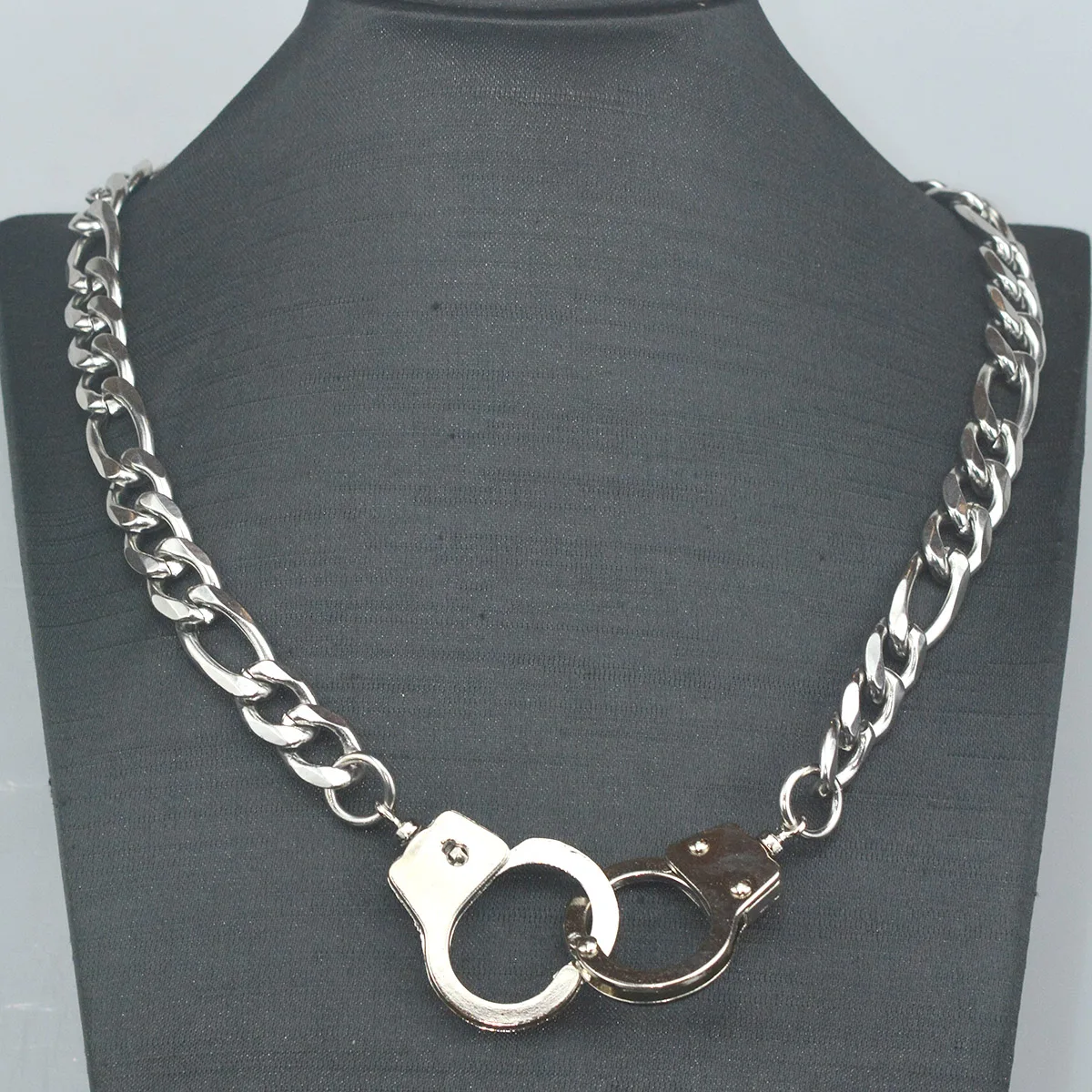 Heavy  Chunky queer hand cuff thumb cuff 21 inch long  31 figaro stainless steel  chain street dance choker Necklace keychain