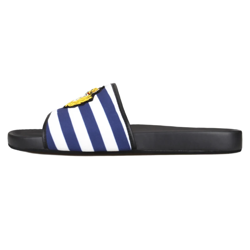 Piergitar Blue And White Checkered Canvas Men Sandals With Royal Style Handmade Crown Embroidery Patches Classic Model Slippers