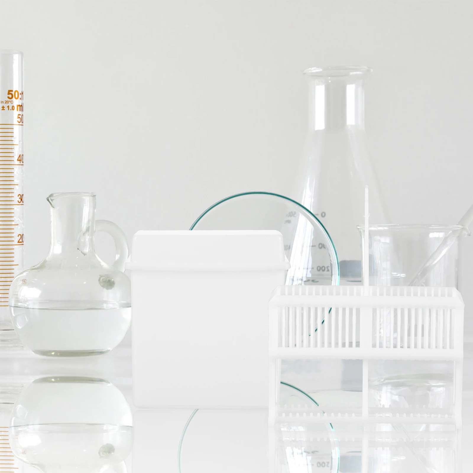 

1 set Slide Staining Rack Highly Transparent Dyeing Vat Lab Stain Jar Microscope Holder Set White Plastic Heat Resistant Alkali