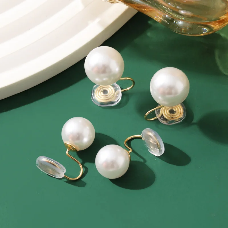 1Pair Pearl Ear Clip Fashion Without Ear Hole Earings for Women Simple Coil Ear Clip Fashion Jewelry Daily Decoration