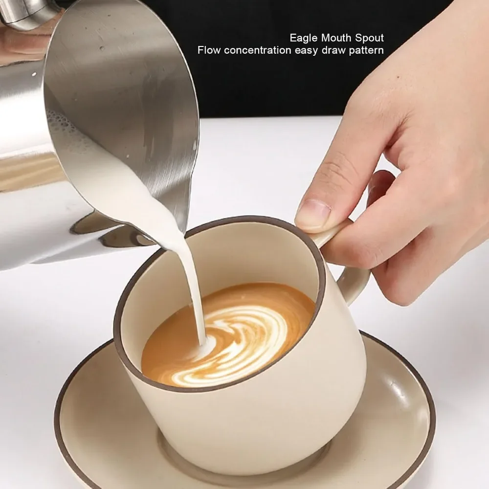 1Set Milk Frothing Pitcher, Stainless Steel Milk Frother Cup Espresso Steaming Pitcher with Clear Scale, Milk Coffee Cappuccino Latte Art Barista Steam Pitchers Milk Jug Cup (600ml-sliver)