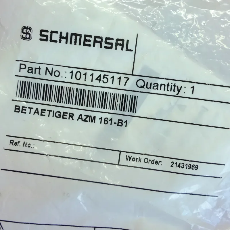 New SCHMERSAL AZM 161-B1 101145117 security switch is triggering device