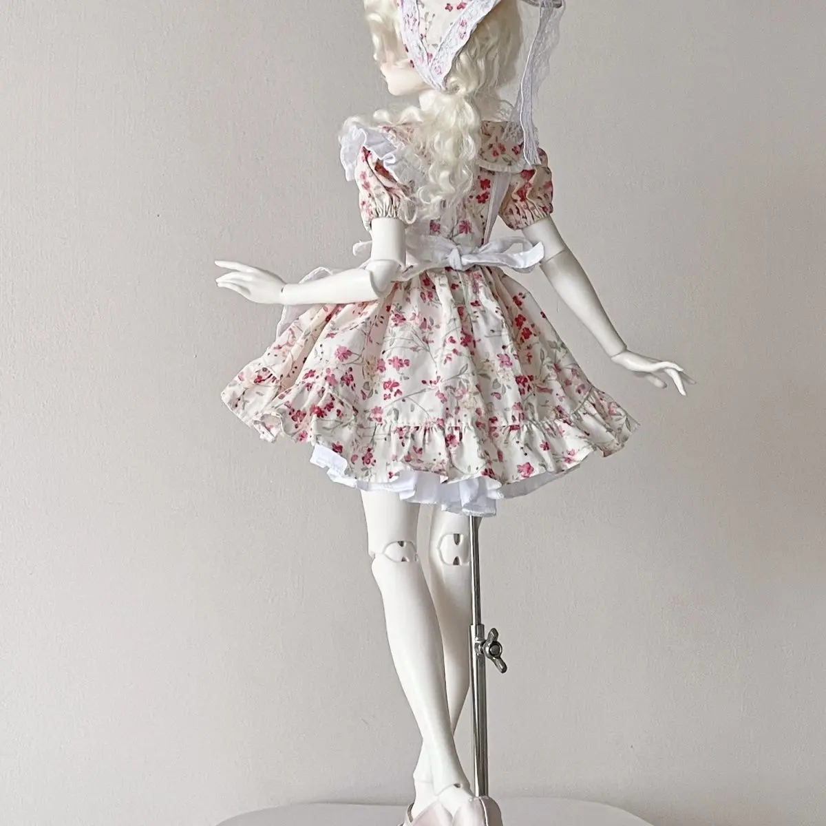 1/4 poppenkleding pak voor 45 cm bjd pop (buste 19 cm) rok + schort + rok ondersteuning + hoofddoek speelgoed aankleedpop accessoires, geen pop