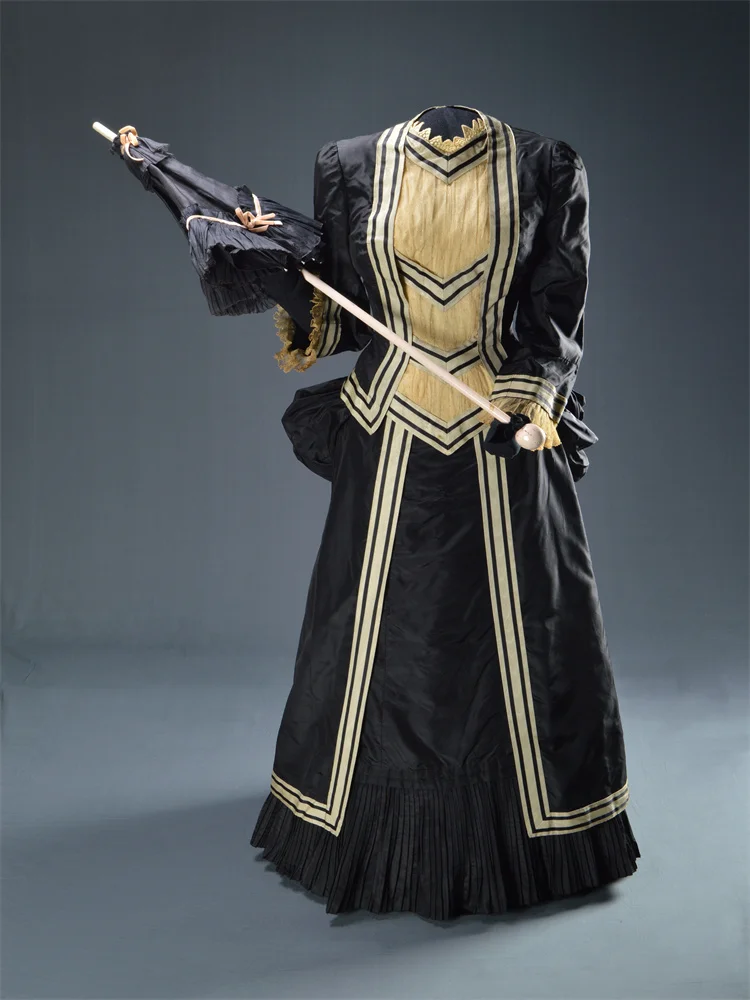 ساراتوجا جذع كليو دولين تأثيري حلي سوداء فستان الحداد الفيكتوري مسرح الكرة ثوب هالوين الزي