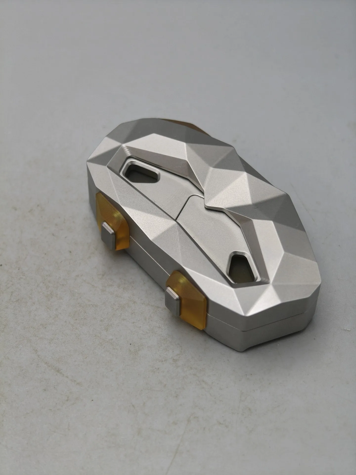 Used EDC Strange Mechanical Pupil Edc Drill Cut Model, Mechanical Push Card Edc Metal Decompression