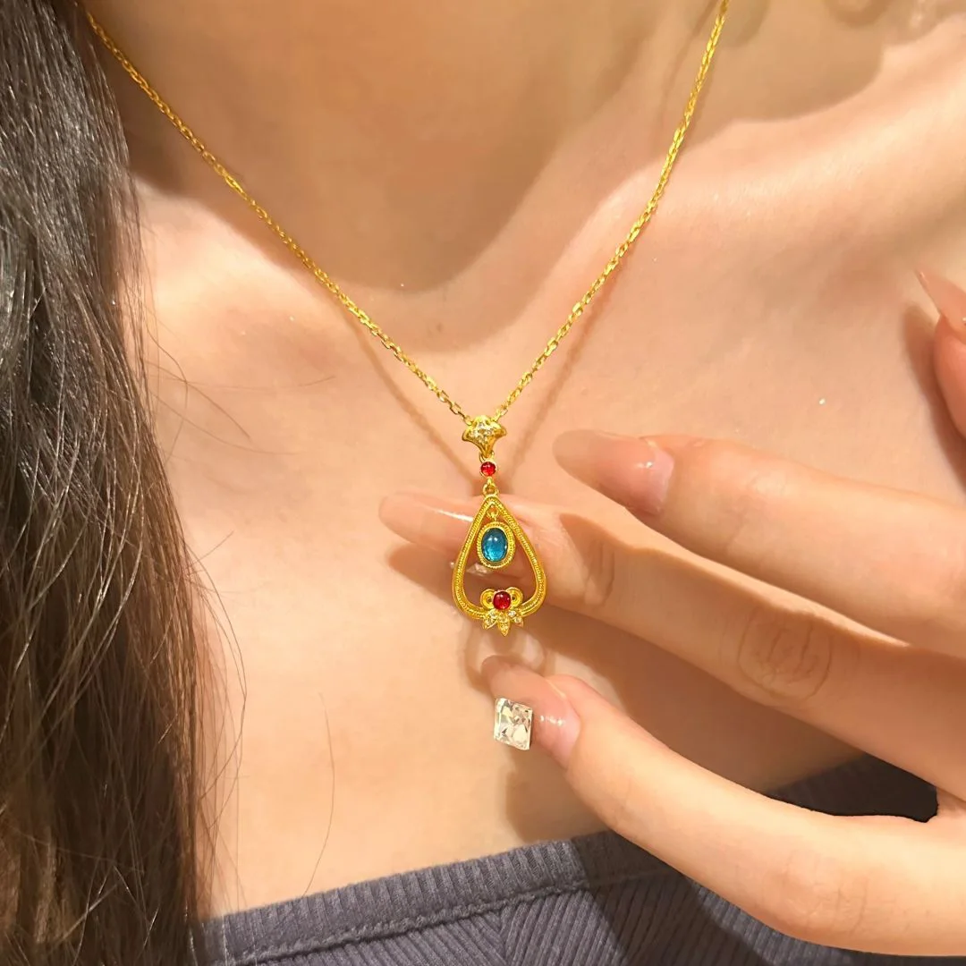 Charms and Fashion Water Drop Sapphire Pendant Necklace for Women Exquisite New in Luxury Clavicle Chain Banquet Jewelry Gifts - view 3