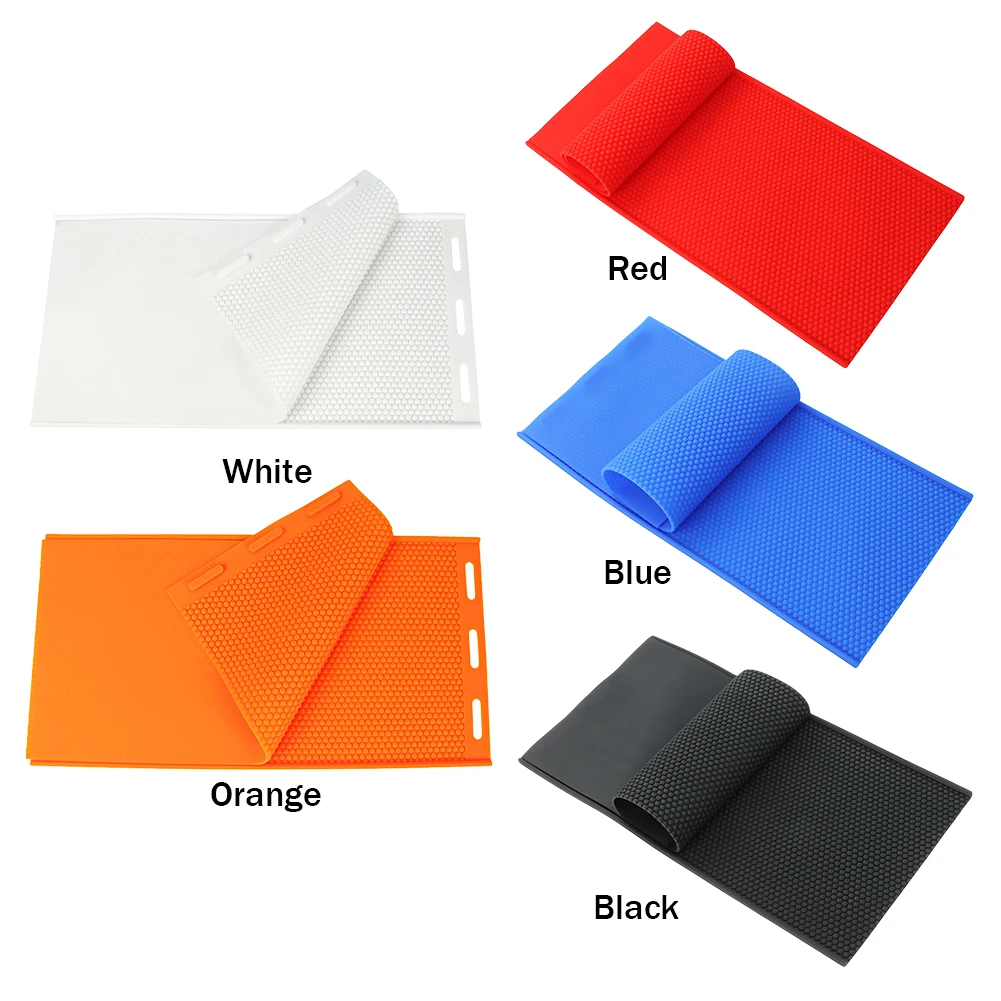 

2pcs Bee Hive Basis Press Sheet Mould Soft Silicone Honeybee Wax Flake Nest Base Mold Lightweight Practical Beekeeping Gadgets