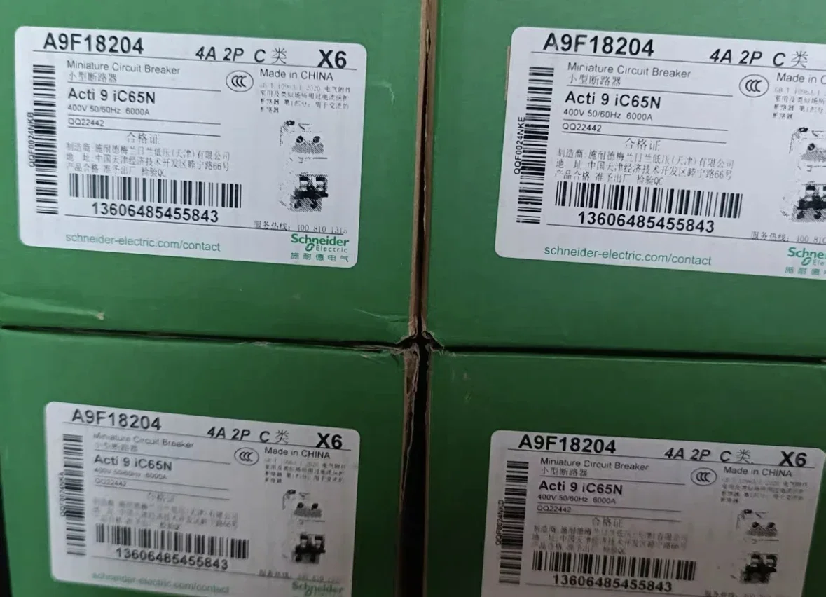 New Miniature Circuit Breaker 2P4A, A9F18204