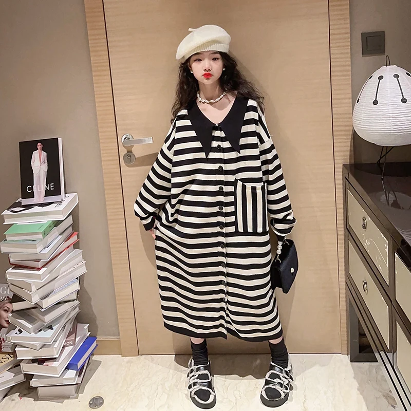 

Streetwear Girls Sweater Classics Black White Striped Loose Big Sweater Autumn Children's Clothing Oversize Dress Long Knitwears