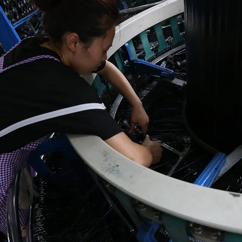 2025UV المنسوجة النسيج المهاد فيلم البلاستيك الزراعية حصيرة البلاستيك المهاد للأناناس