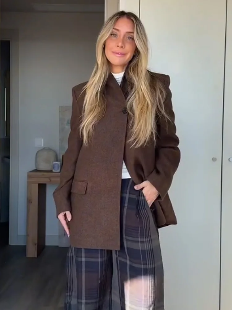 

HH Female Chic Single Buckle Pocket Decoration Twill Blazer Long Sleeves Loose Jacket Women Fashion Casual Commuting Blazer Coat