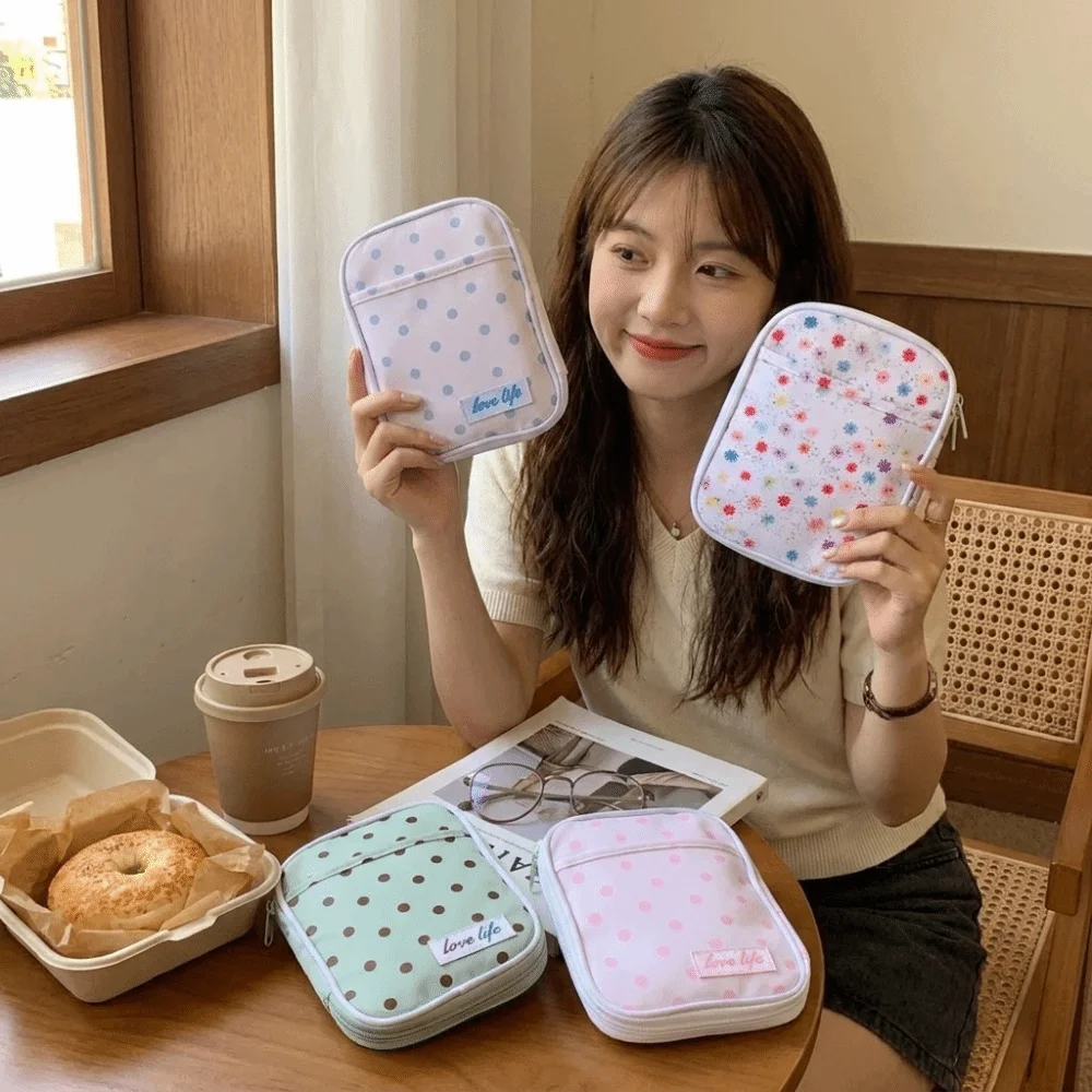 Multi-Layer Polka Dot Pencil Case Portable Lightweight Cosmetic Bag Transparent Window Large Capacity Makeup Bag Daily Use