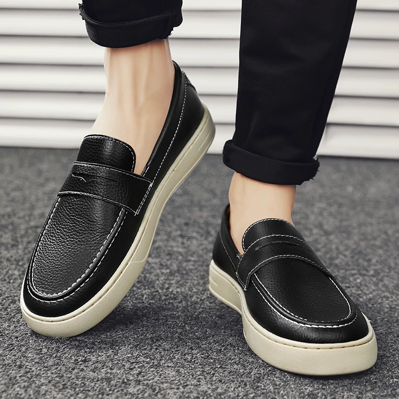 2023 New Breathable Leather Men's Casual Shoes Street Black Flat Shoes Student Walking Fashion Soft Men's Penny Slippers