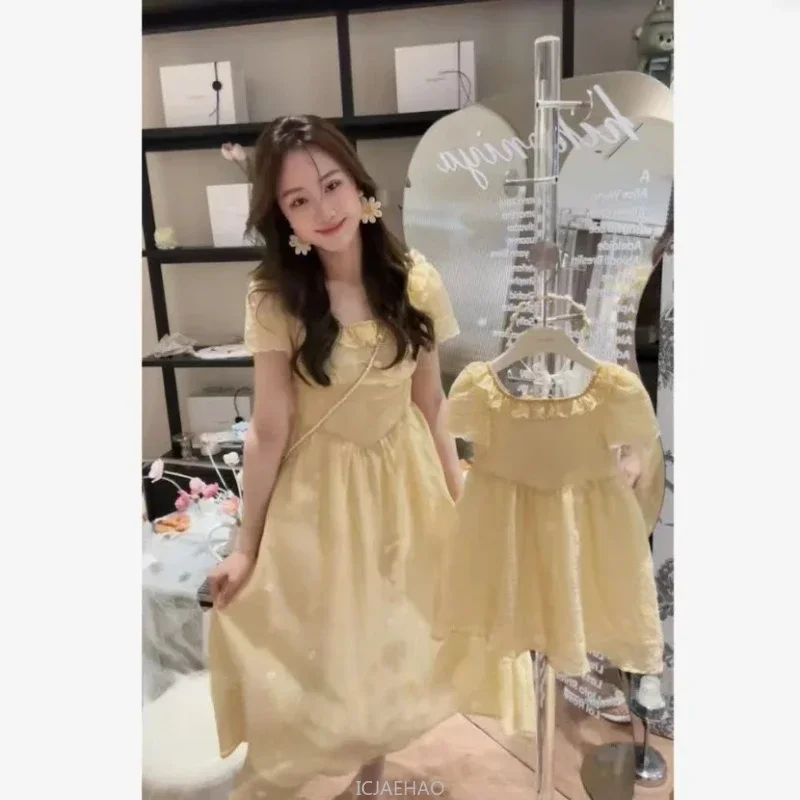 Parent-child Dresses Like Mother Daughter Summer Holiday Korean Clothes Mom And Me Look Yellow Short-Sleeved Dress Mom Girls - Image 3