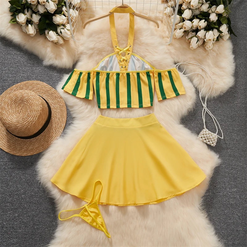 Uniforme de porristas de fútbol, trajes de 3 piezas, Falda corta, ropa de mujer, Top corto a rayas montado en el cuello con cordones, conjuntos Sexy deportivos, nuevo