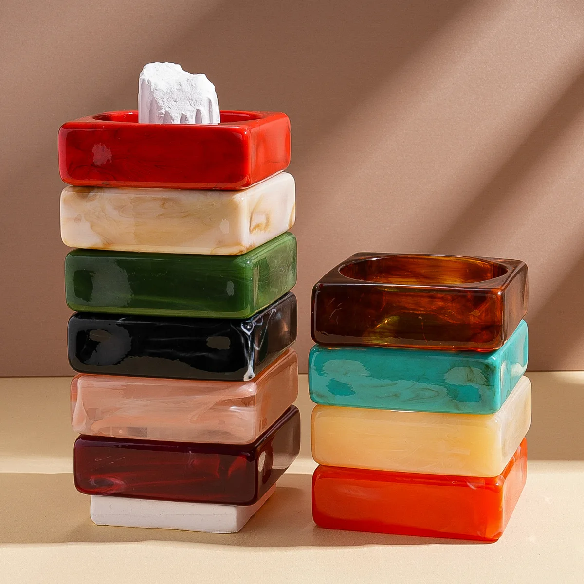 KMVEXO 11 ألوان خمر كبيرة هندسية مربع الراتنج أساور للنساء فتاة ريترو غير النظامية الاكريليك أساور 2025 الرجال المجوهرات