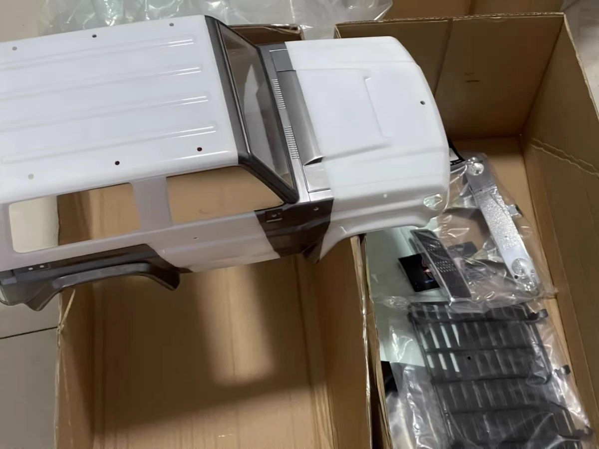 

1/10 hard body shell (painted) fit rgt lc71