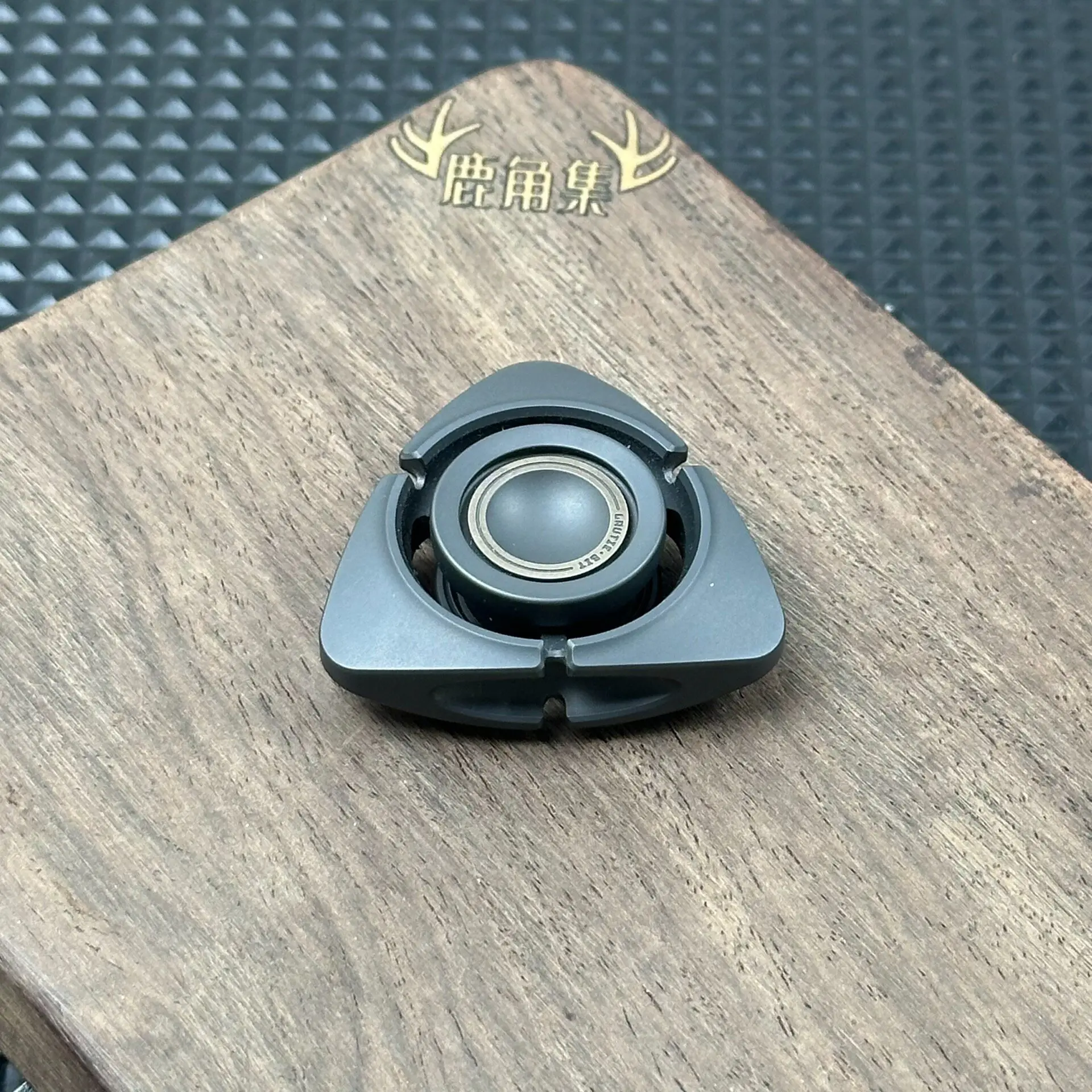 Used EDC LAUTIE Bits 04-3 Zirconium Sprocket Fidget Spinner