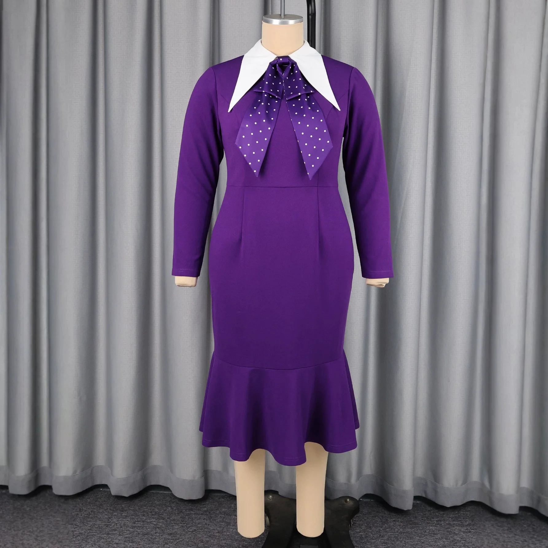 Plus-size Women's Purple Body Dress, Featuring A Contrasting Color Point Necklace Polka Dot. Pattern, Bow Detail, Long