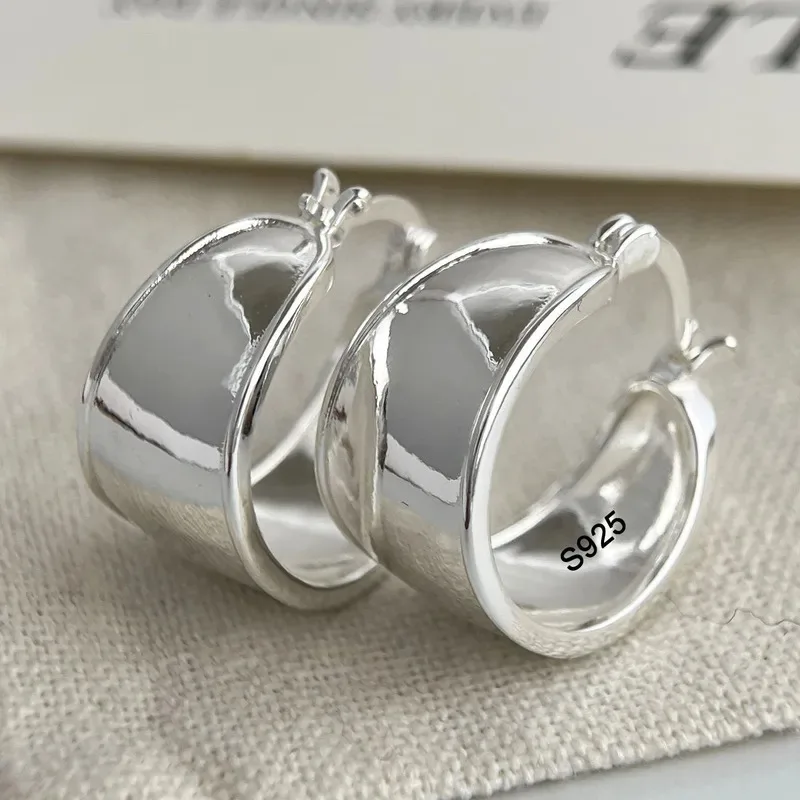 

925 Sterling Silver Vintage Earrings For Women Trendy Wide Smooth Earring Jewelry Prevent Allergy Party Accessories Gift
