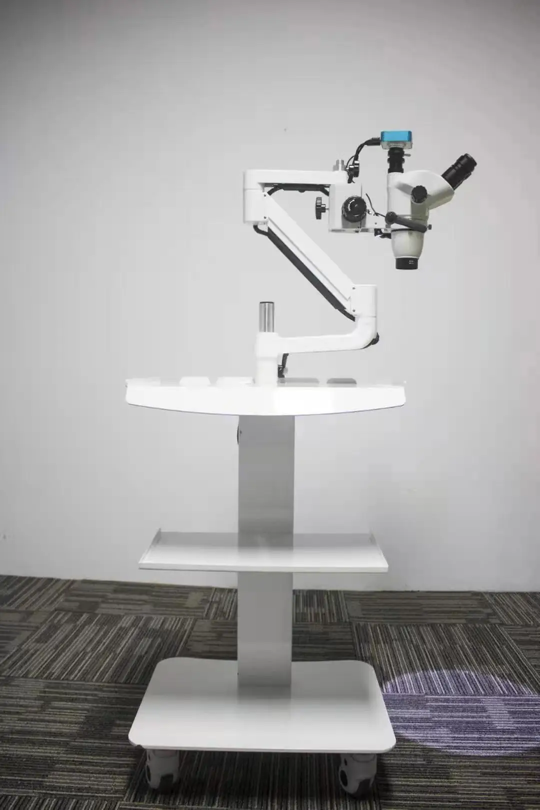 Microscopio operatorio, microscopio chirurgico, microscopio endodontico con carrello per fotocamera