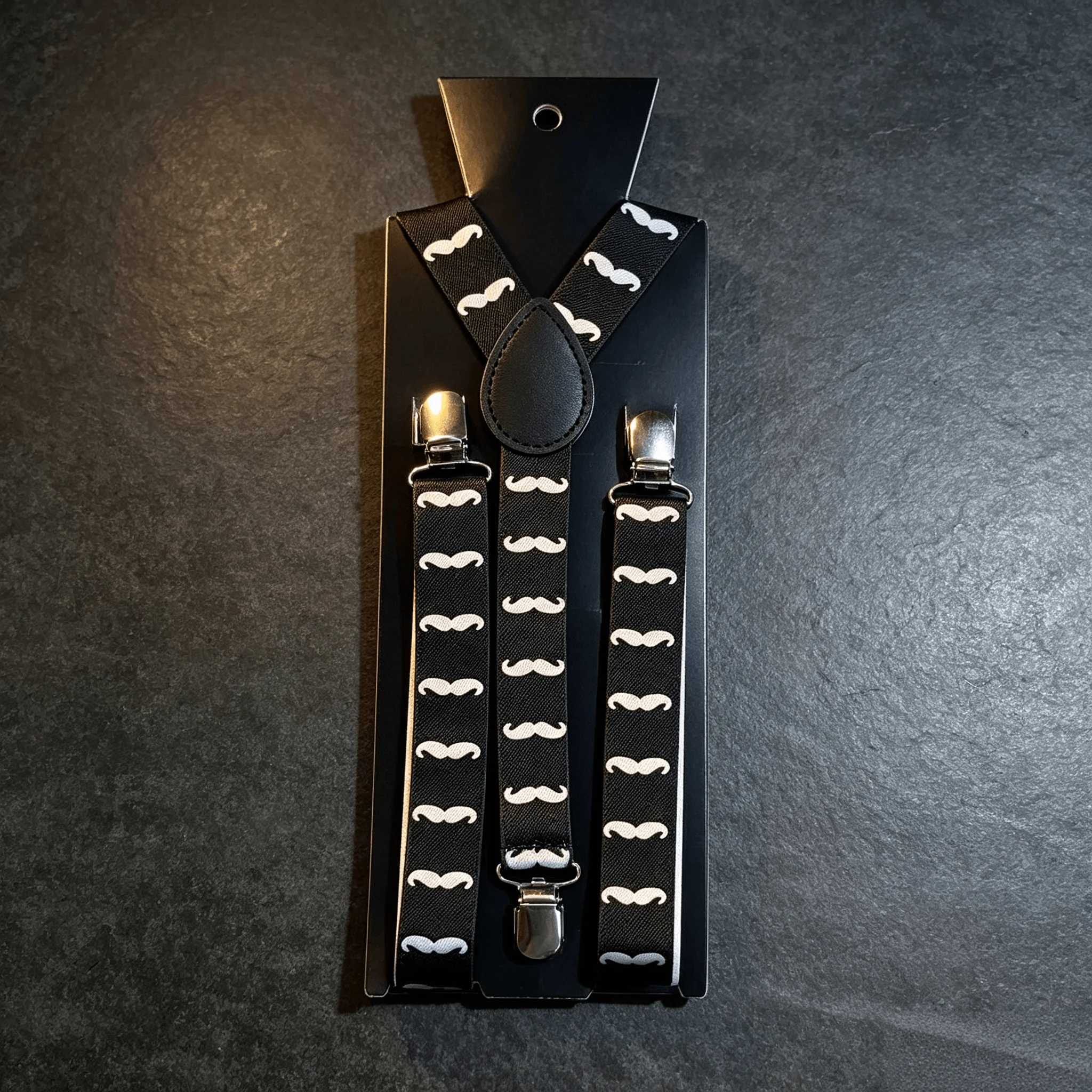 suspensorios-minimalistas-com-estampa-de-bigode-em-preto-e-branco-com-presilhas-antiderrapantes-e-elastico-suspensorios-masculinos-para-festas-a-fantasia-festas-de-fim-de-ano-acessorio-para-apresentacoes-em-palco