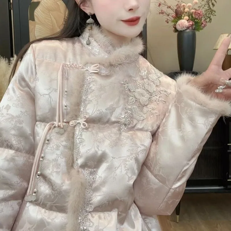 

Новая зимняя утолщенная пуховая куртка с вышивкой на хлопковой подкладке, пальто в китайском стиле с вышивкой, теплый воротник из натурального меха в китайском стиле