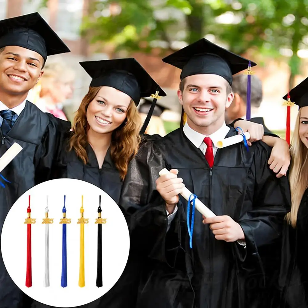 Chwost do toga absolwenta 40 cm z zawieszką z datą 2025, jednolity kolor, długość 40 cm, chwost do toga absolwenta, magistra, licencjata, na sezon absolwencyjny.