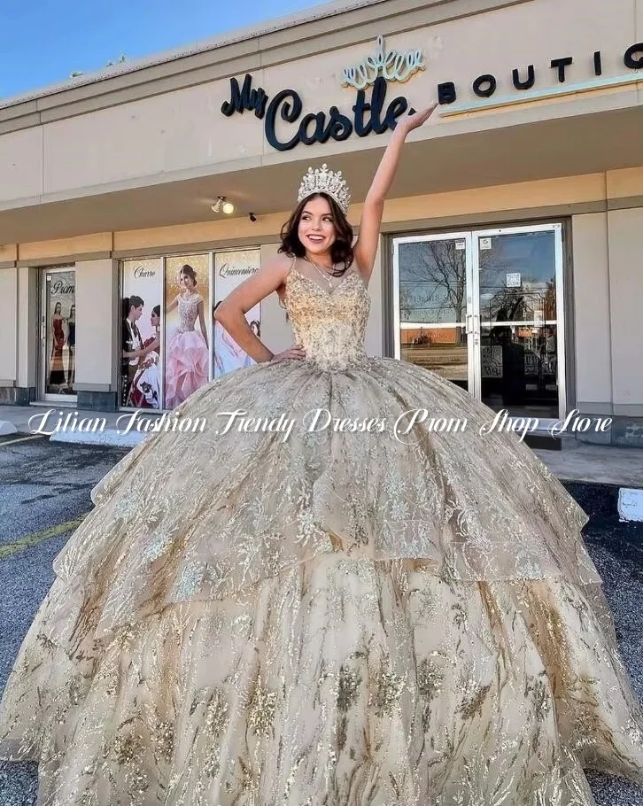 Vestidos de Quinceañera de lujo, falda con volantes abullonados, apliques dorados de lentejuelas para graduación de 15 años, color champán y dorado