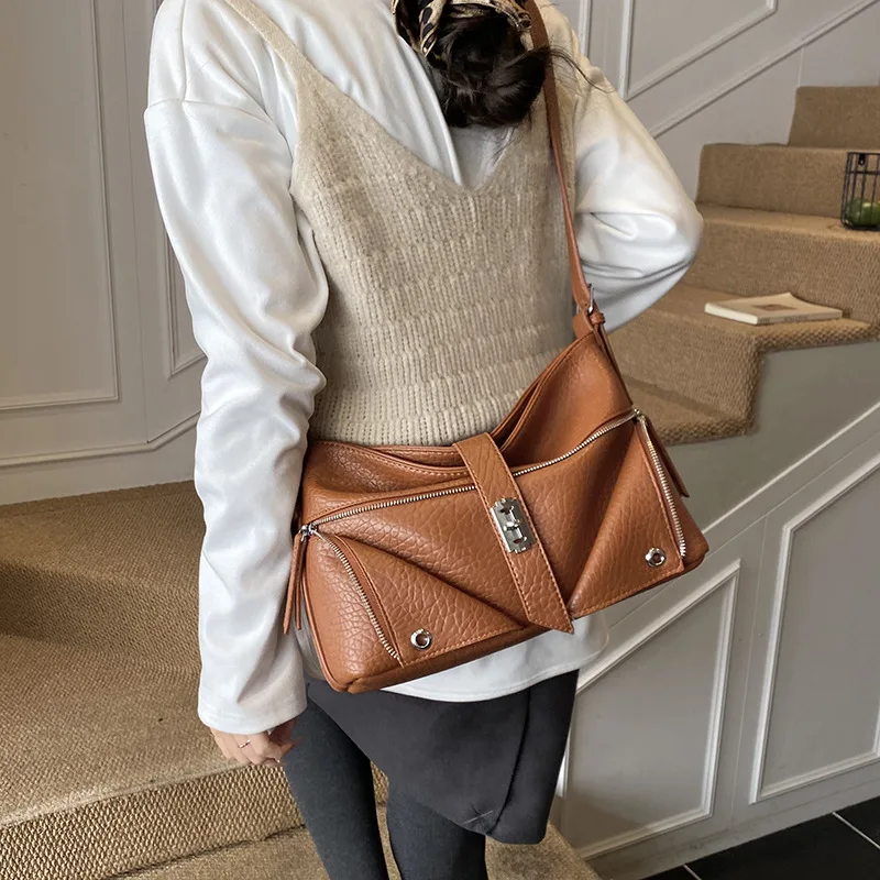 حقيبة تحت الإبط لخريف 2025، حقيبة يد عصرية للنساء، حقيبة كتف واسعة، محفظة بسيطة من اليوم إلى الليل، حقيبة حبال مزخرفة #2