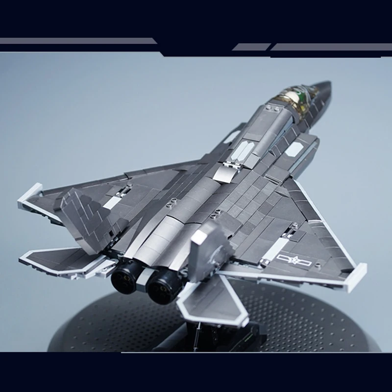Modello di aereo militare Giocattoli dei mattoni Cinese J-35 Stealth Fighter Building Blocks Rivestimento in metallo simulato compatibile con LEGO