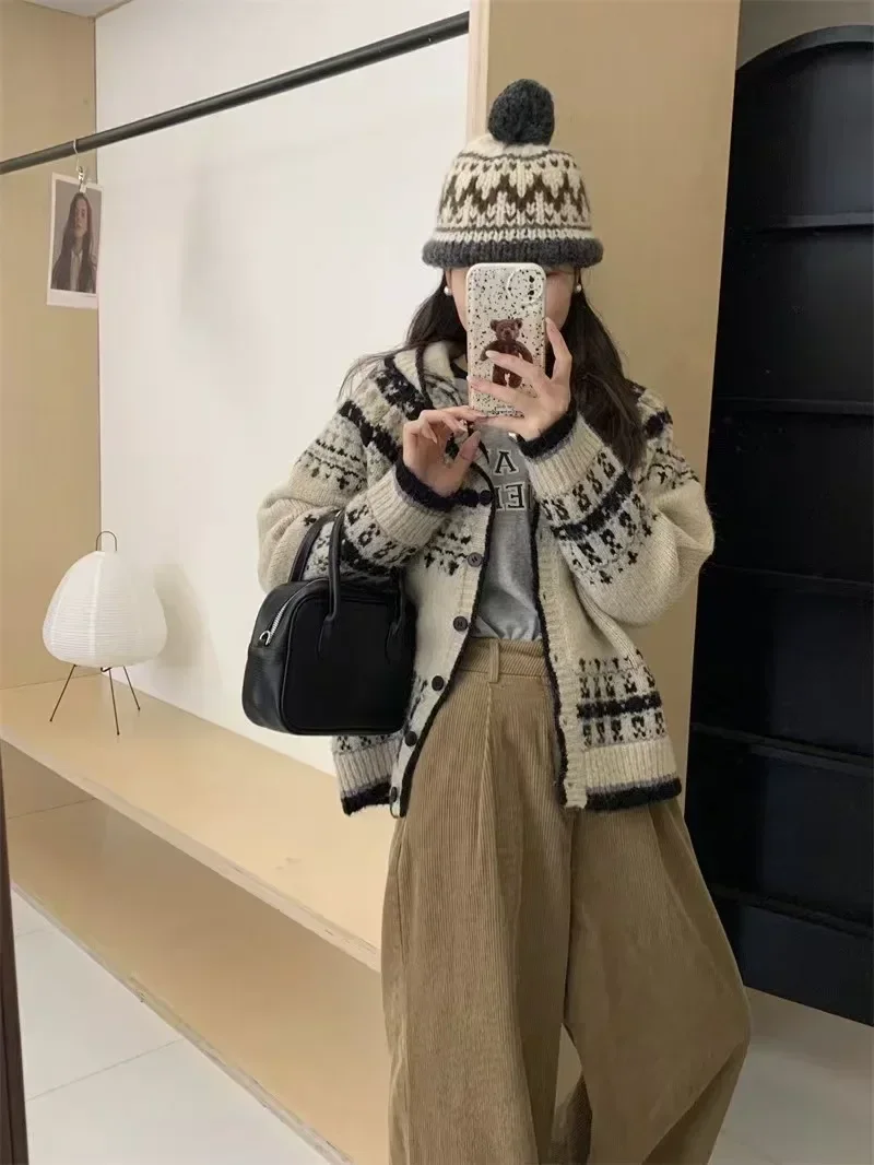 

Autumn and Winter Fair Island Style Retro Jacquard Hooded Sweater for Women's New Soft Glutinous Knitted Cardigan Women's Top