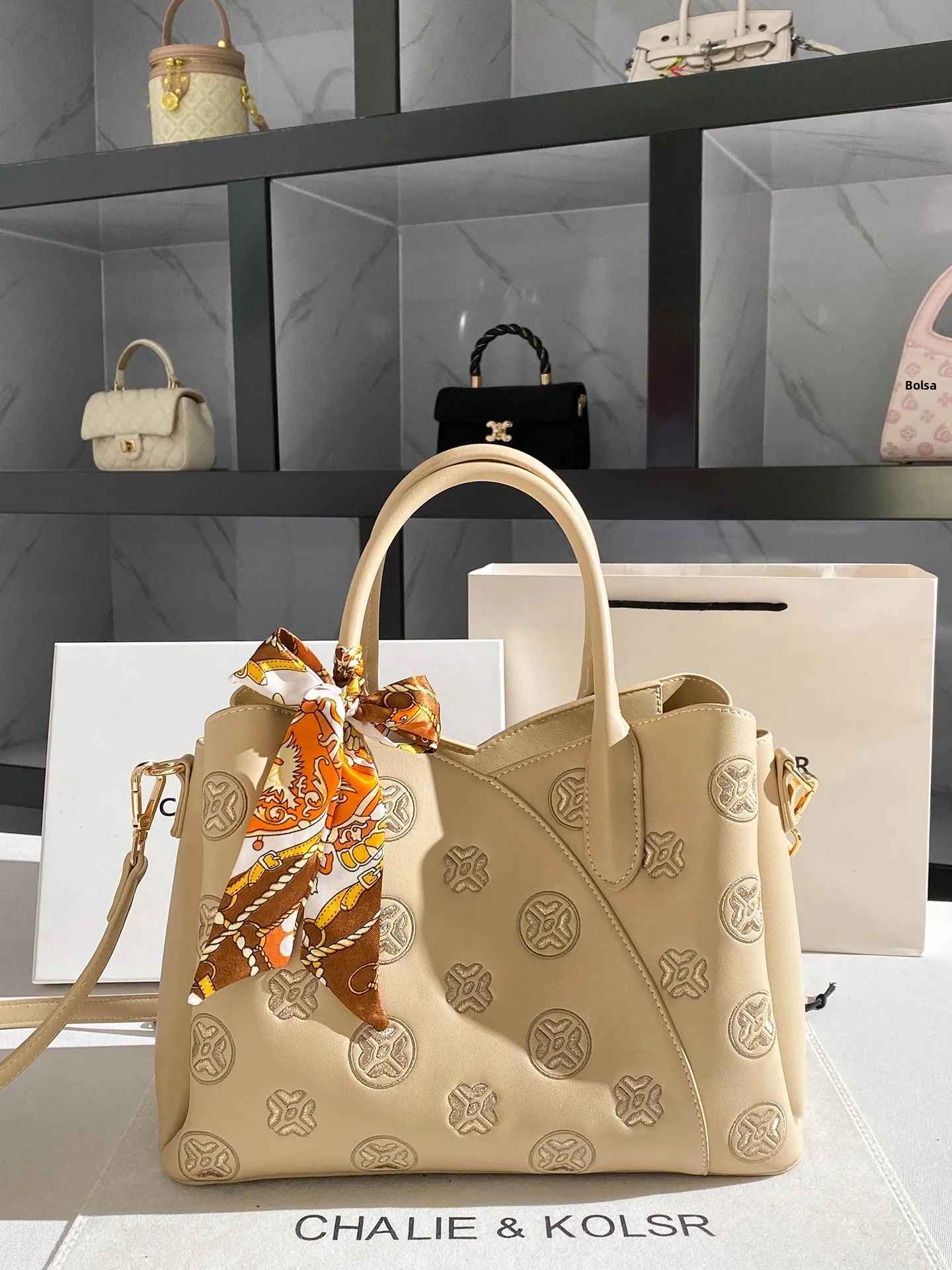 nouveau-sac-pour-femme-de-style-chinois-brode-grande-capacite-sac-de-banlieue-decontracte-en-cuir-souple-sac-de-maman-ete-2026-chaliekolsr