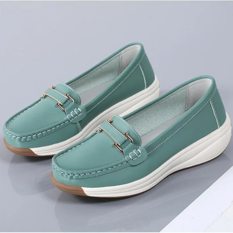 

Кожаные дизайнерские новые женские туфли на плоской подошве, большие размеры 35-43, повседневные кроссовки Mom Light, модные удобные прогулочные туфли для женщин