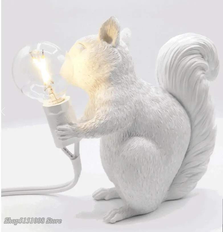 Italy Resin Led Table Lights Mini Cute Squirrel Night Lights Bedroom Living Room Home Decol Table Lamps Gift Desk Light Fixtures