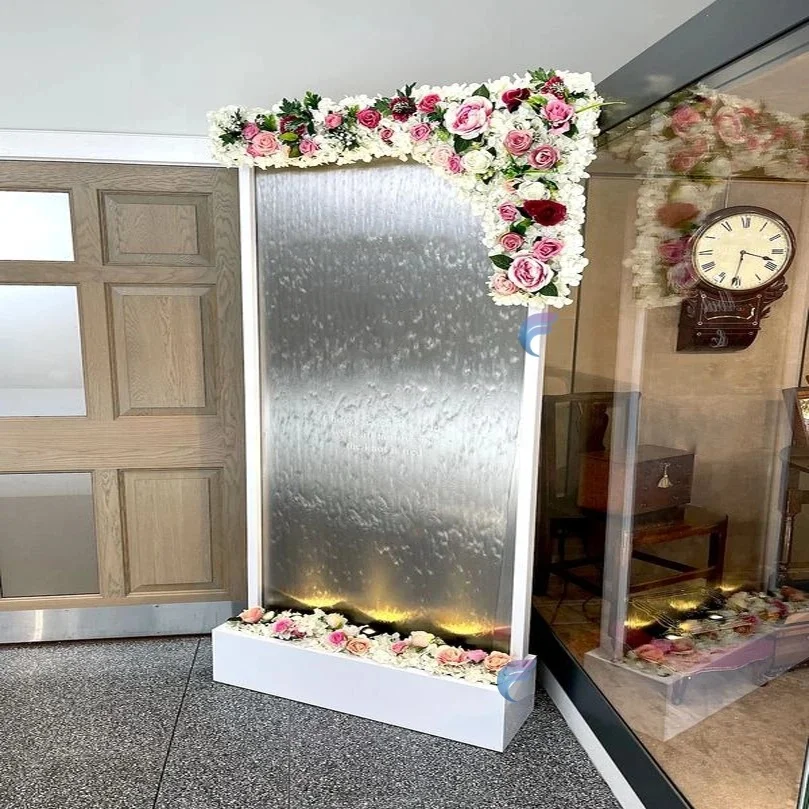 Kustomisasi. Air Mancur LED Air Terjun Berkualitas Tinggi dengan Bingkai Putih Stainless Steel dan Panel Kaca Pernikahan