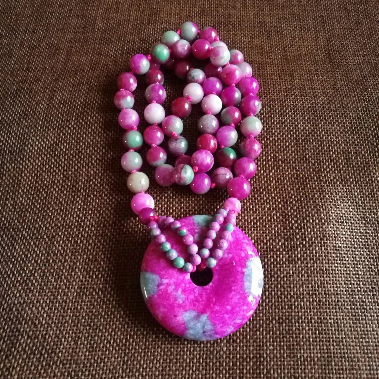 50 مللي متر قلادة من اليشم الطبيعي الرجال النساء غرامة مجوهرات حقيقية ارتفع الأحمر زهر الخوخ اليشم دونات قلادة سترة سلسلة قلادة