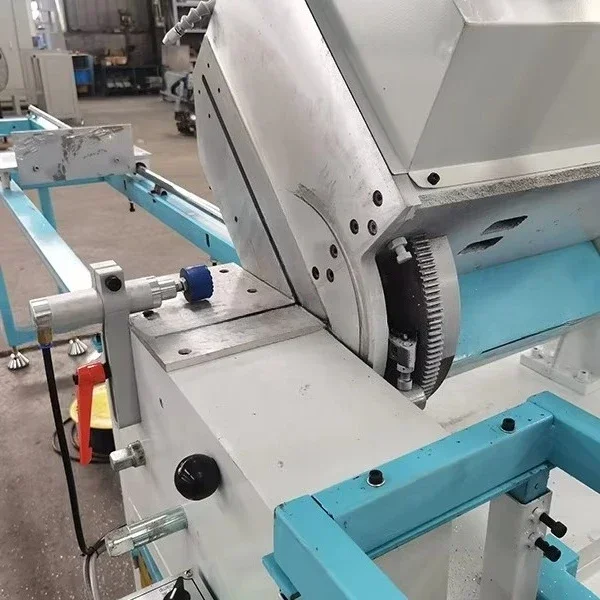 Single head cutting machine for aluminum profile doors and windows manufacturing