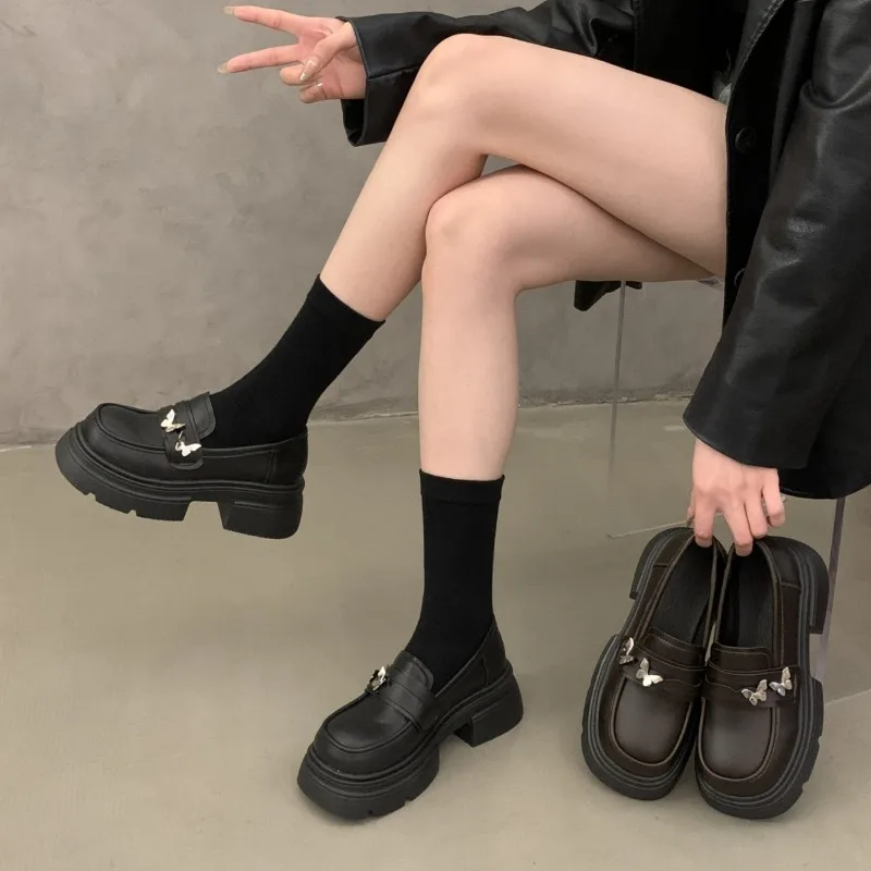 

High Quality Female 2025 Spring and Autumn New Tall Small Leather Shoes Style Comfortable and Lightweight Casual Shoes