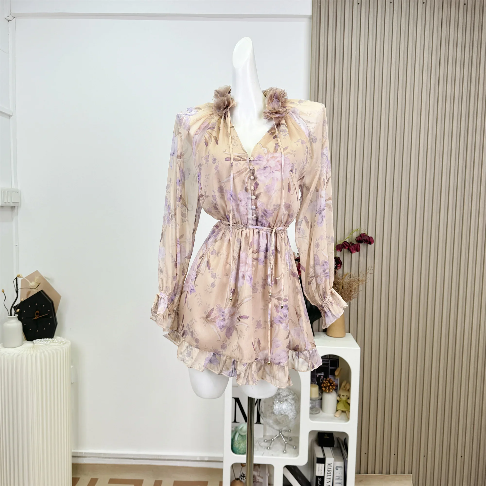 

Street Classic Printed Shorts 2 Piece Set Spring Women Lantern Sleeve V-neck Lace Up Dress High Waist Loose Shorts Female Outfit
