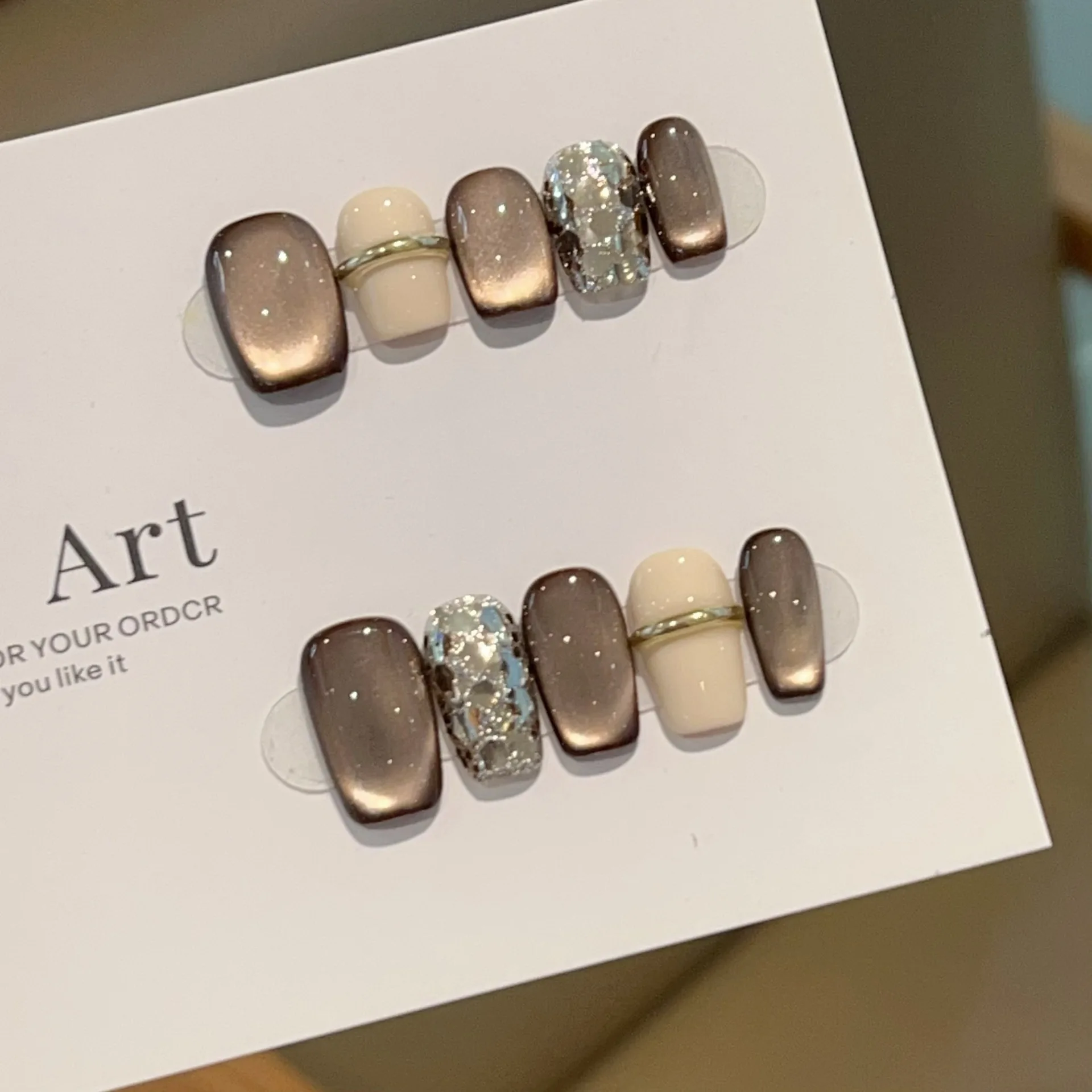 10pcs Brown Gradient Cat Eye Handmade Press on Nails Cream White Splicing Gold Line Fake Nail Short Square False Nail for Women