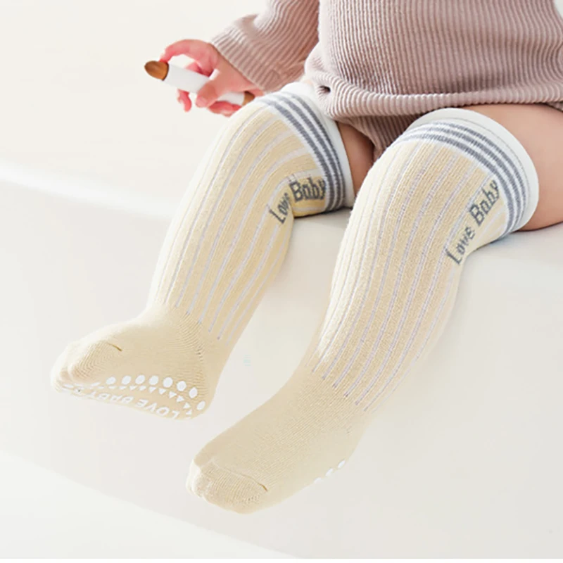 2 Pairs/lot Baby Socks Spring Autumn Pure Cotton Knee Length Newborn Kids Socks Non Slip High Tube Letter Striped Children Socks